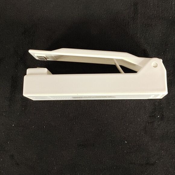 SEAL 'O MATIC PORTABLE BAG SEALER IN ORIGINAL BOX. - Picture 9 of 10